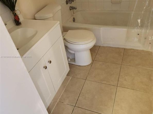 Undisclosed Address #A11818933, Pompano Beach FL 33060