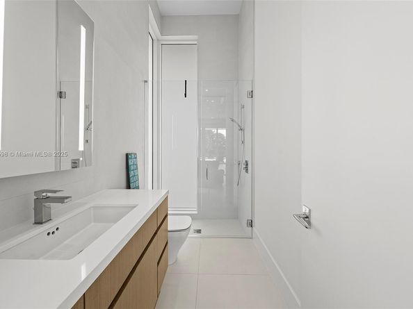 2815 NE 26th Pl, Fort Lauderdale FL 33306