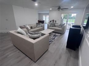 7415 Coldstream Dr, Hialeah FL 33015