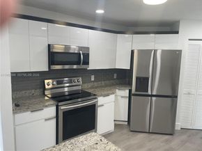 7415 Coldstream Dr, Hialeah FL 33015