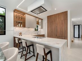 3069 Hibiscus St, Coconut Grove FL 33133