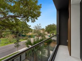 3069 Hibiscus St, Coconut Grove FL 33133