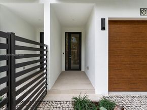 3069 Hibiscus St, Coconut Grove FL 33133