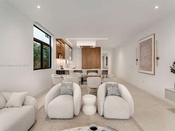 3069 Hibiscus St, Coconut Grove FL 33133