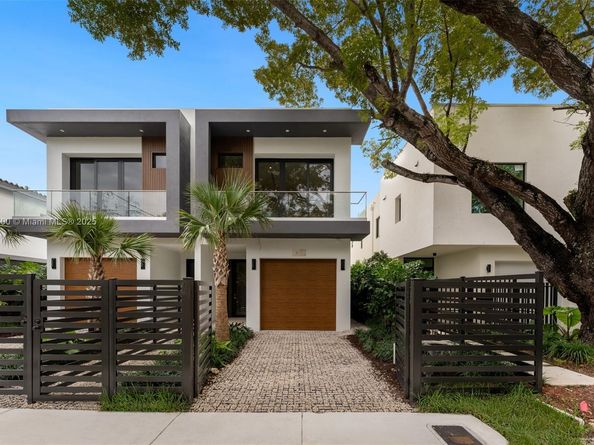 3069 Hibiscus St, Coconut Grove FL 33133