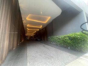 801 S Miami Ave 2207, Miami FL 33130