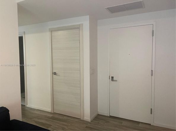 801 S Miami Ave 2207, Miami FL 33130