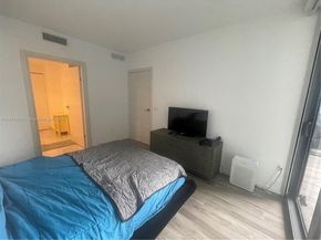 801 S Miami Ave 2207, Miami FL 33130