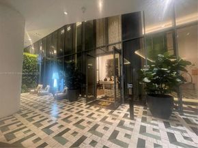 801 S Miami Ave 2207, Miami FL 33130