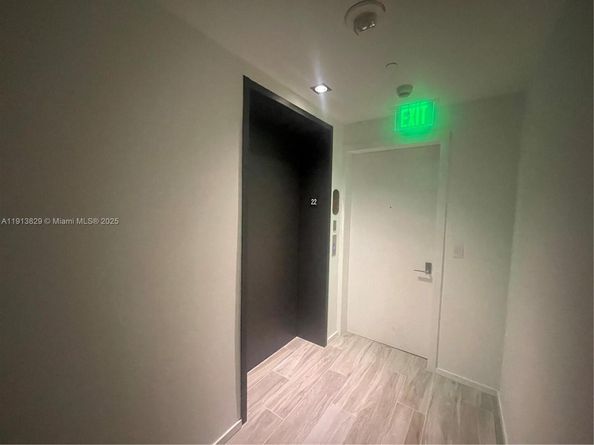 801 S Miami Ave 2207, Miami FL 33130