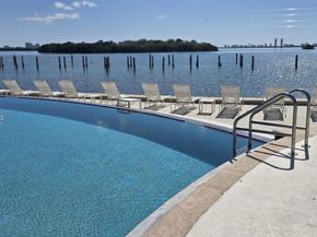650 NE 64th St G608, Miami FL 33138