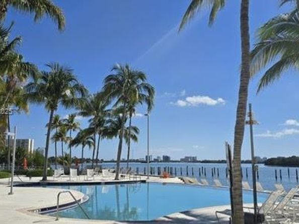 650 NE 64th St G608, Miami FL 33138