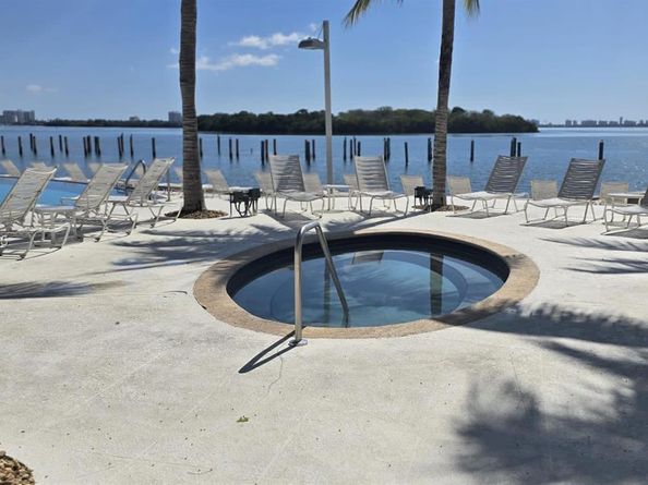 650 NE 64th St G608, Miami FL 33138