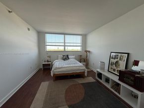 650 NE 64th St G608, Miami FL 33138
