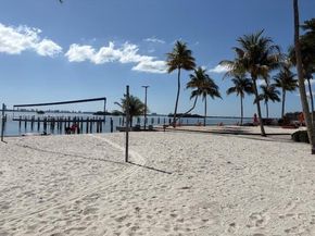 650 NE 64th St G608, Miami FL 33138