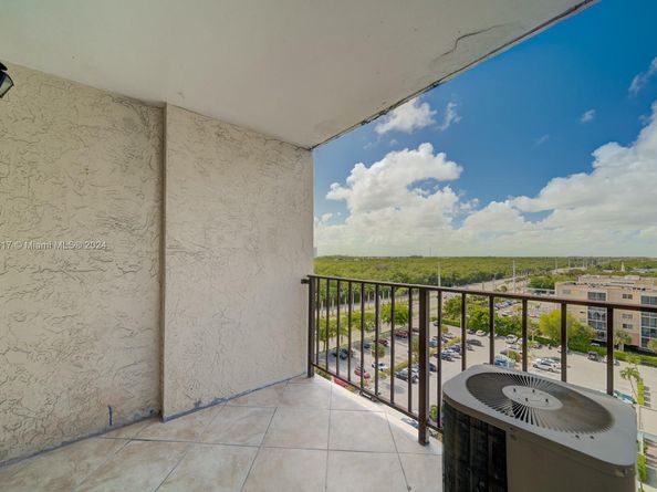 2903 N Miami Beach Blvd 1006, North Miami Beach FL 33160
