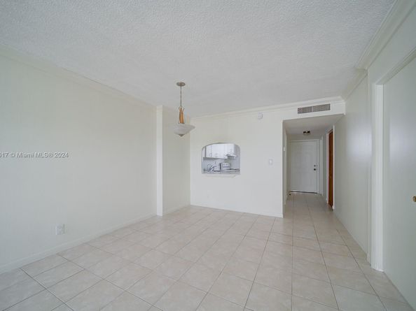 2903 N Miami Beach Blvd 1006, North Miami Beach FL 33160