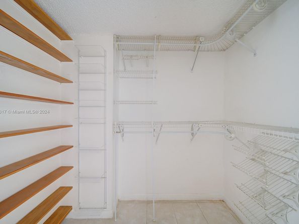 2903 N Miami Beach Blvd 1006, North Miami Beach FL 33160
