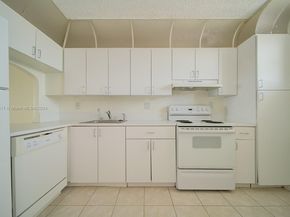 2903 N Miami Beach Blvd 1006, North Miami Beach FL 33160