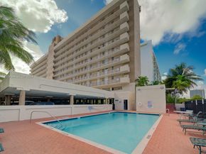 2903 N Miami Beach Blvd 1006, North Miami Beach FL 33160