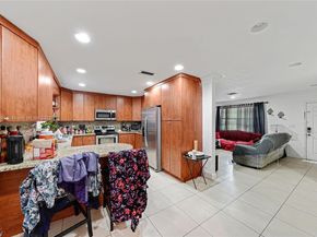 3011 N 74th Ave, Hollywood FL 33024