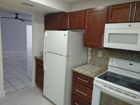 700 NW 214th St 403, Miami Gardens FL 33169