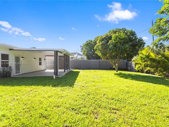 5401 Fillmore St, Hollywood FL 33021