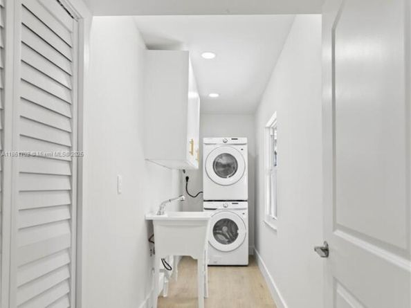 5401 Fillmore St, Hollywood FL 33021