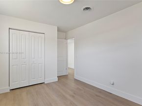5401 Fillmore St, Hollywood FL 33021