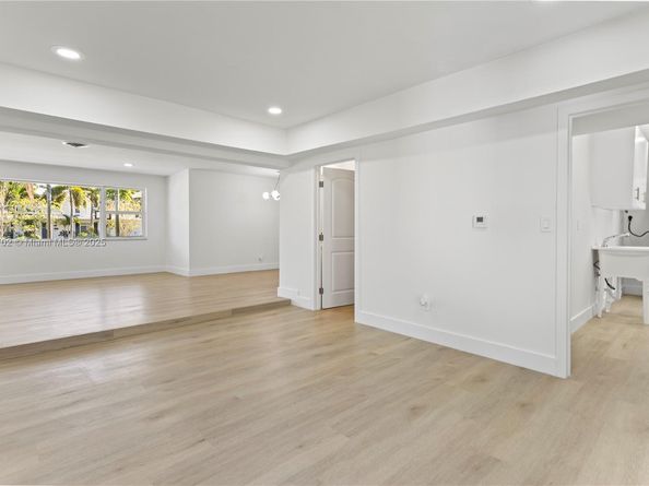 5401 Fillmore St, Hollywood FL 33021