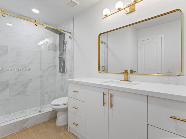 5401 Fillmore St, Hollywood FL 33021