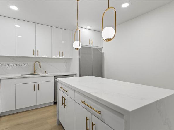 5401 Fillmore St, Hollywood FL 33021