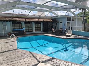 2100 N 54th Ave, Hollywood FL 33021