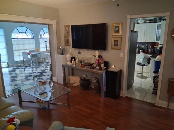 2100 N 54th Ave, Hollywood FL 33021