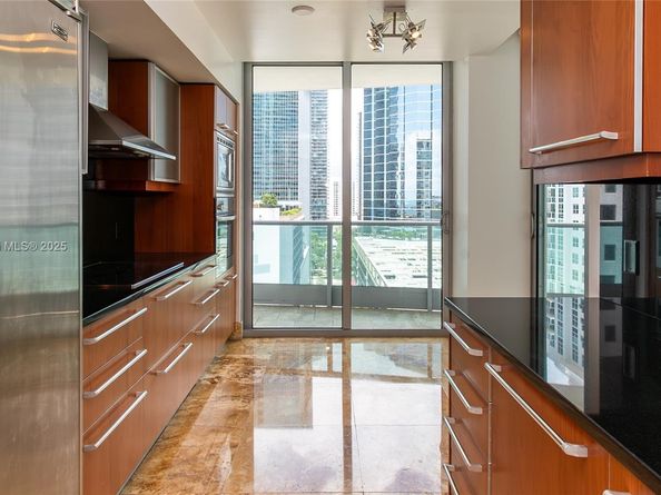 1331 Brickell Bay Dr 1402, Miami FL 33131