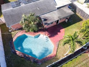 1412 NW 63rd Ave, Margate FL 33063