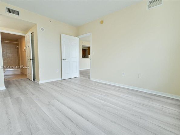 4242 NW 2 St 1601, Miami FL 33126