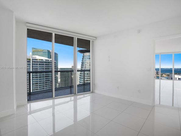 465 Brickell Ave 5002, Miami FL 33131
