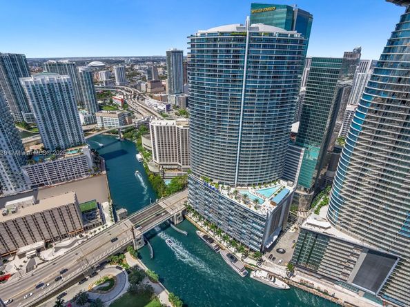 465 Brickell Ave 5002, Miami FL 33131
