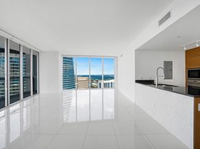 465 Brickell Ave 5002, Miami FL 33131