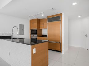 465 Brickell Ave 5002, Miami FL 33131