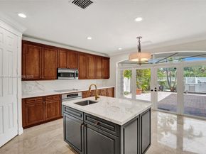 827 SE 2nd Ct, Fort Lauderdale FL 33301