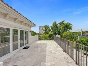 827 SE 2nd Ct, Fort Lauderdale FL 33301