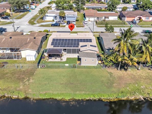 8750 NW 20th Ct, Sunrise FL 33322