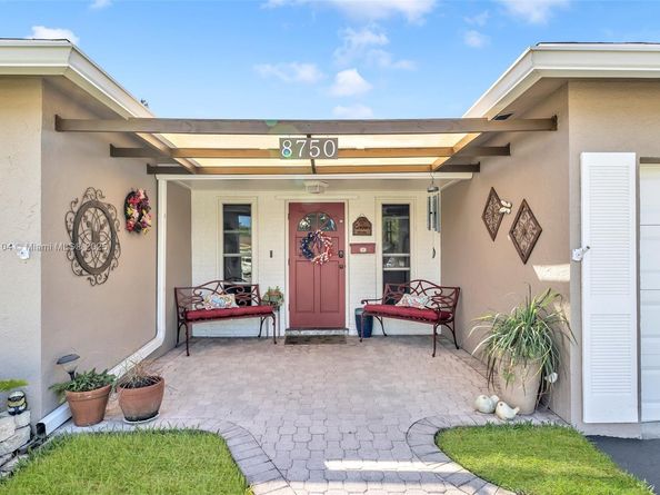 8750 NW 20th Ct, Sunrise FL 33322