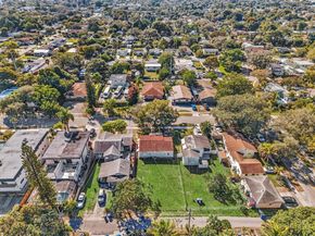 2539 Cleveland St, Hollywood FL 33020