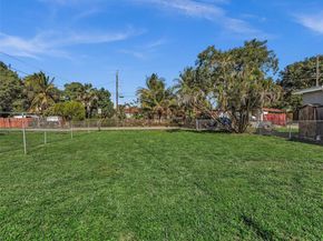 2539 Cleveland St, Hollywood FL 33020