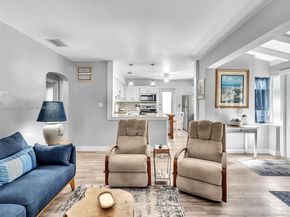 2539 Cleveland St, Hollywood FL 33020