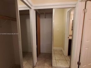 1450 NE 191st St 106, Miami FL 33179