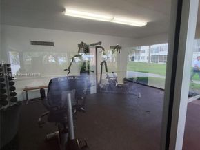 1450 NE 191st St 106, Miami FL 33179